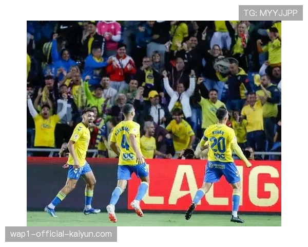 莫莱罗四战贝蒂斯攻入三球 成比利亚雷亚尔客场取分关键先生